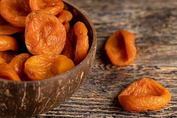 تصویر 1 از خرید و فروش آلوبخارا خشک درشت طلایی با شرایط فوق العاده